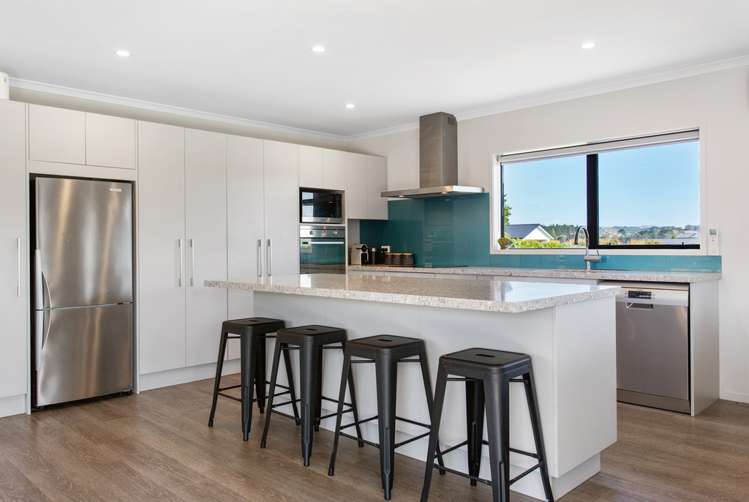 4 Armstrong Way Waiuku_12