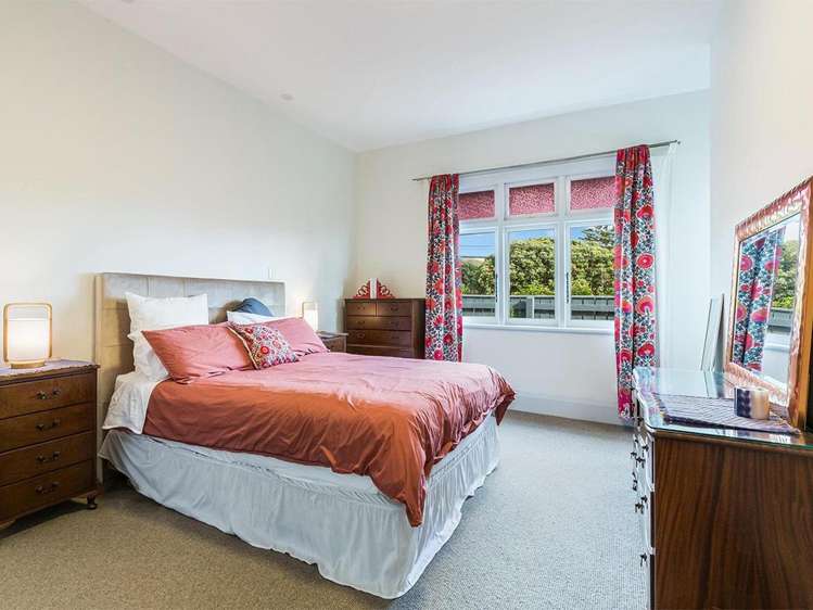 137 Wellington Road Paekakariki_8