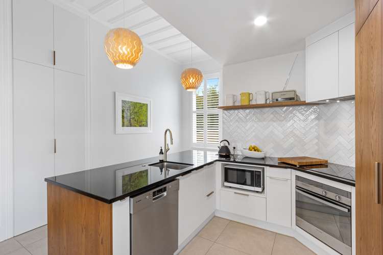 11 Colenso Avenue Hospital Hill_8