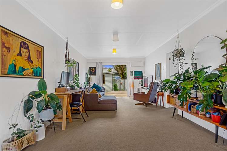 11 Roretana Drive Athenree_7