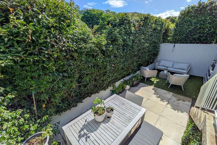 2/13A Kingsway Avenue Sandringham_10