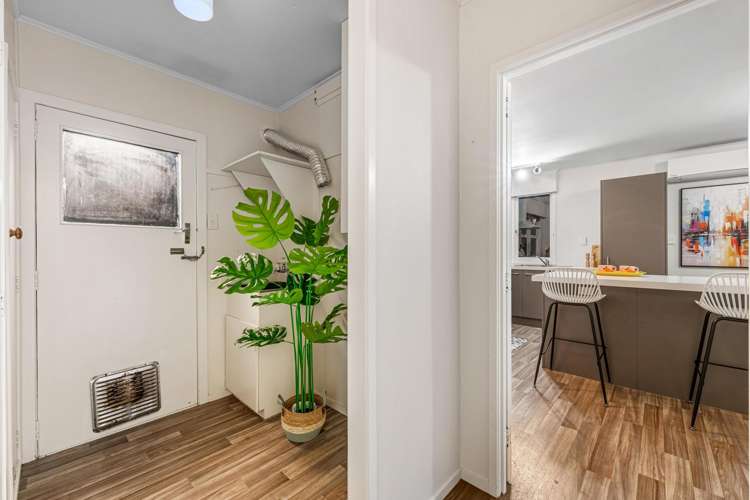 2/111 Hobsonville Road West Harbour_16