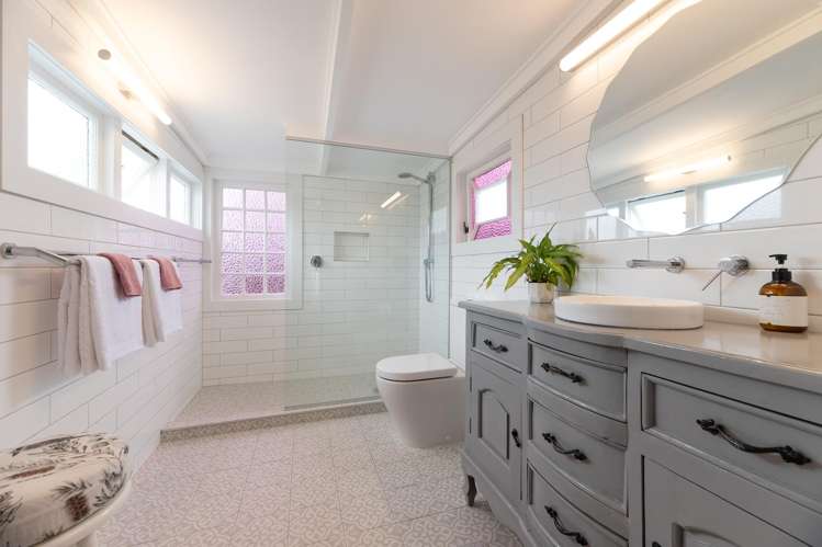 55 Commodore Drive Lynfield_19