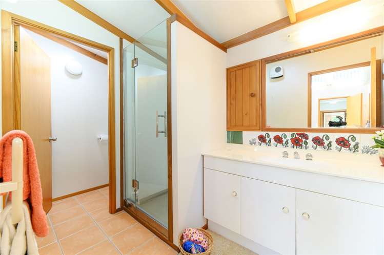 122 Scenic Drive Titirangi_13