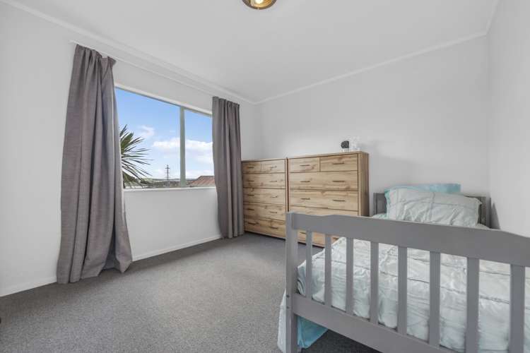 2/2 Lyell Court Clover Park_9