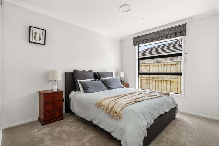 21 Benmore Crescent Pyes Pa_8