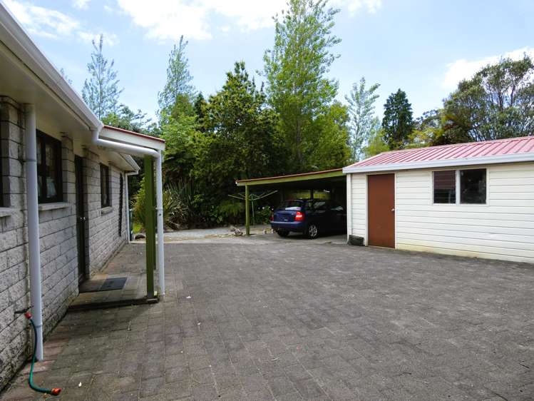 1 Howell Street Waimangaroa_15