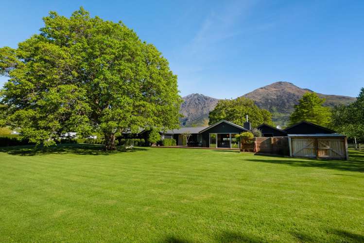25 Erskine Street Dalefield/Wakatipu Basin_32