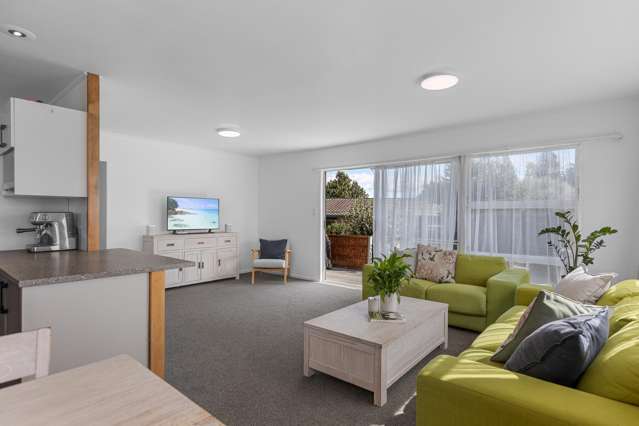 47 Welcome Bay Road Welcome Bay_1