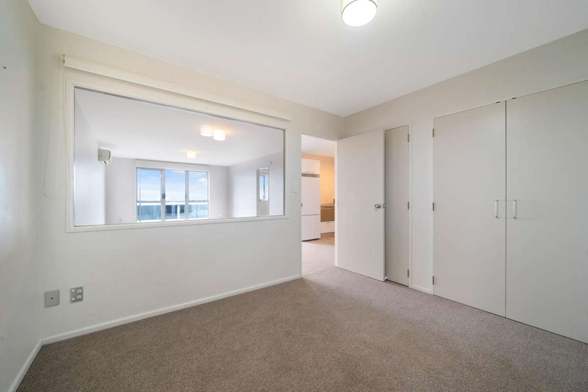 207 (3G)/121 Newton Road_1