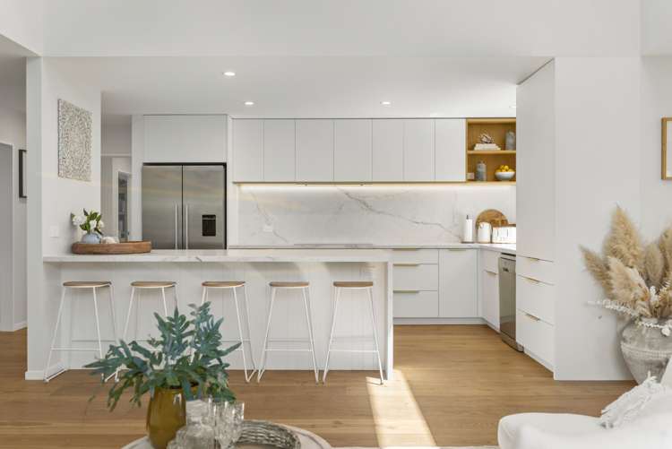 2/236 Beach Road Campbells Bay_14