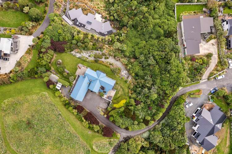 10 Glenfinlass Street Company Bay_39