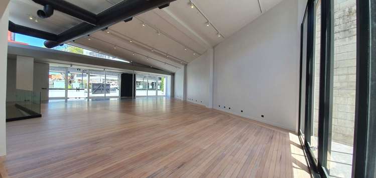 Shop 5/128 Hurstmere Road Takapuna_18