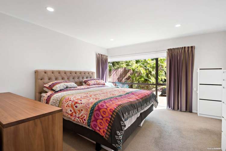 8 Crestview Place Browns Bay_13