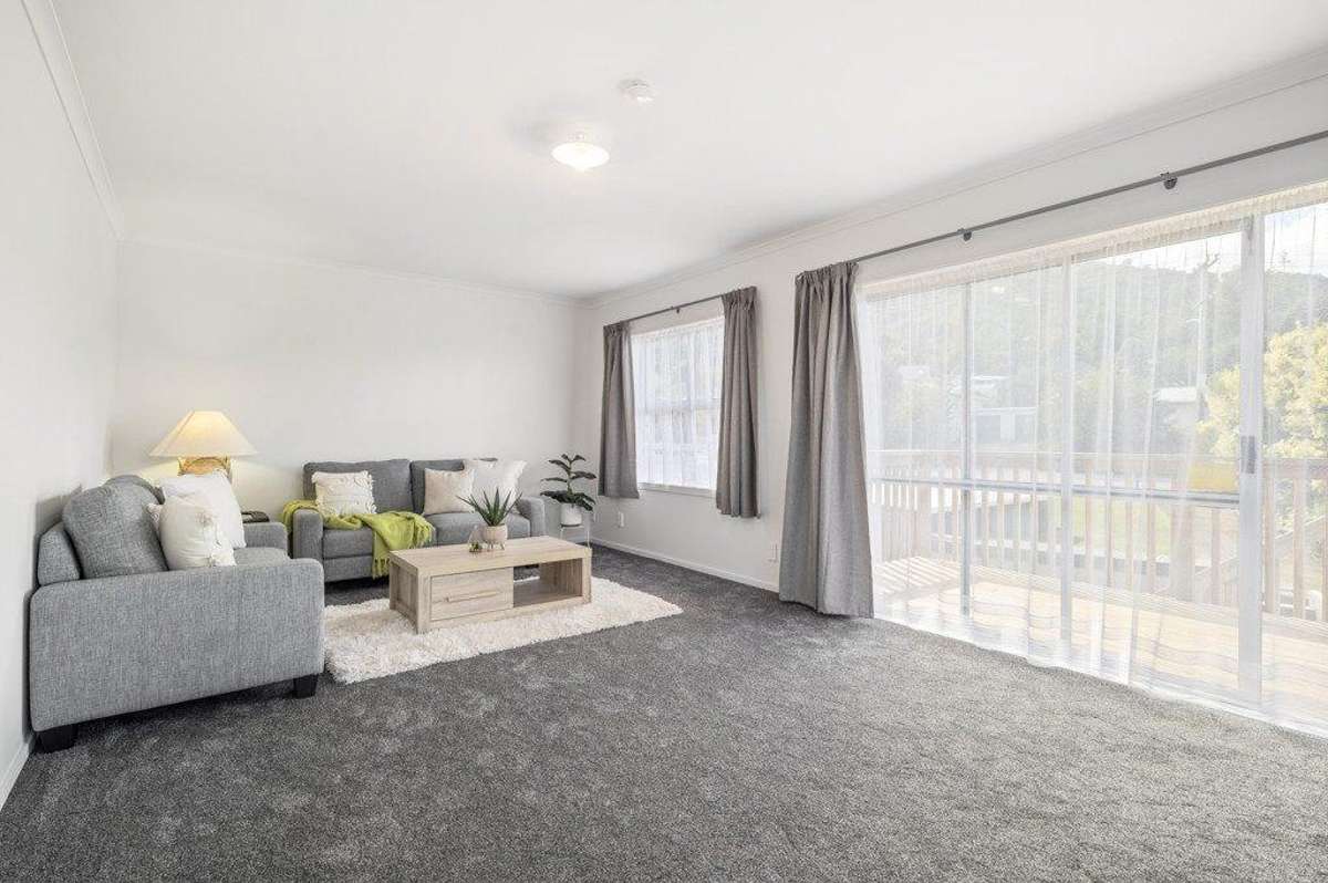 Modern Living with Views in Pukehangi 3