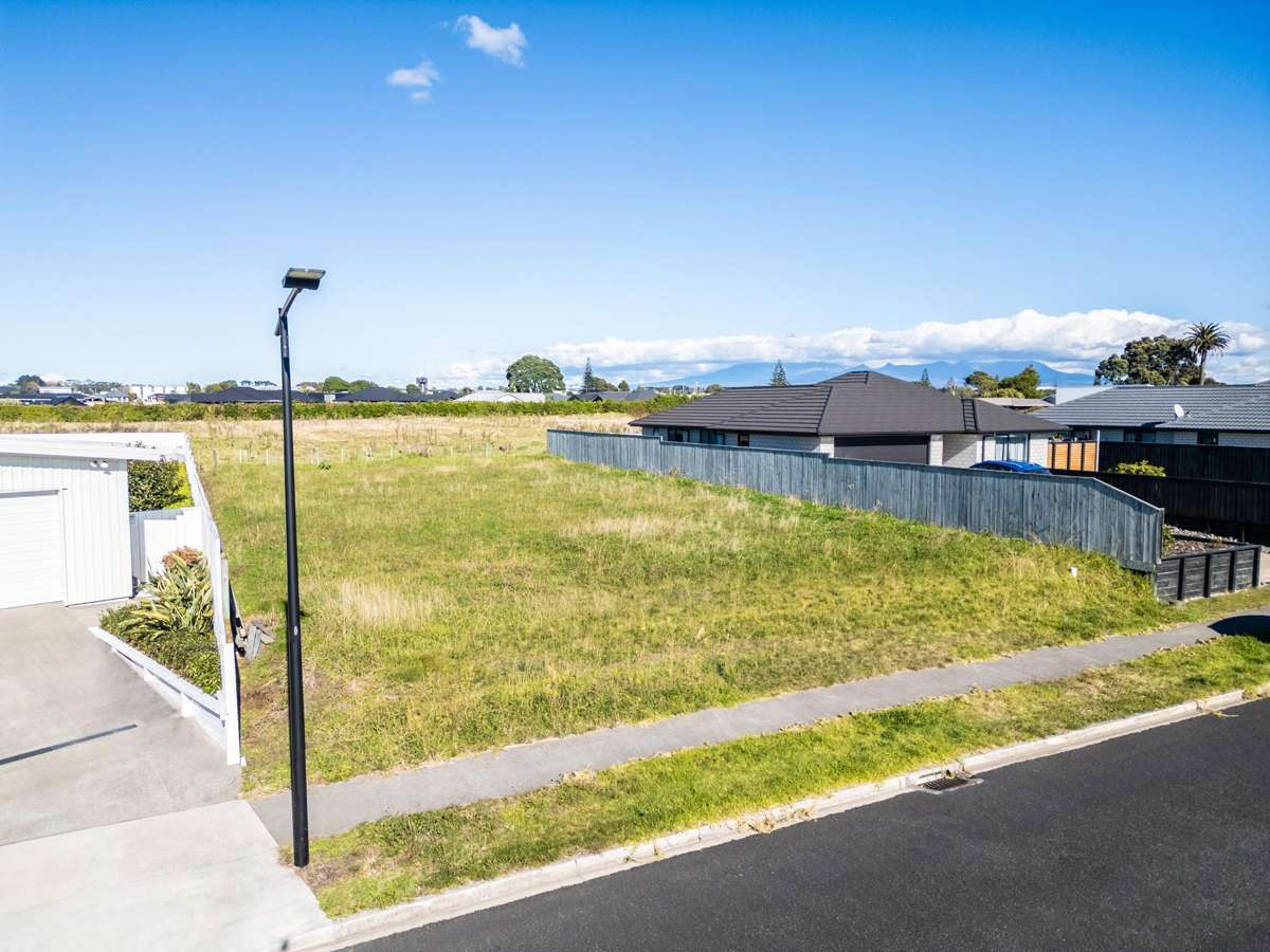 18 Longstaff Drive_0