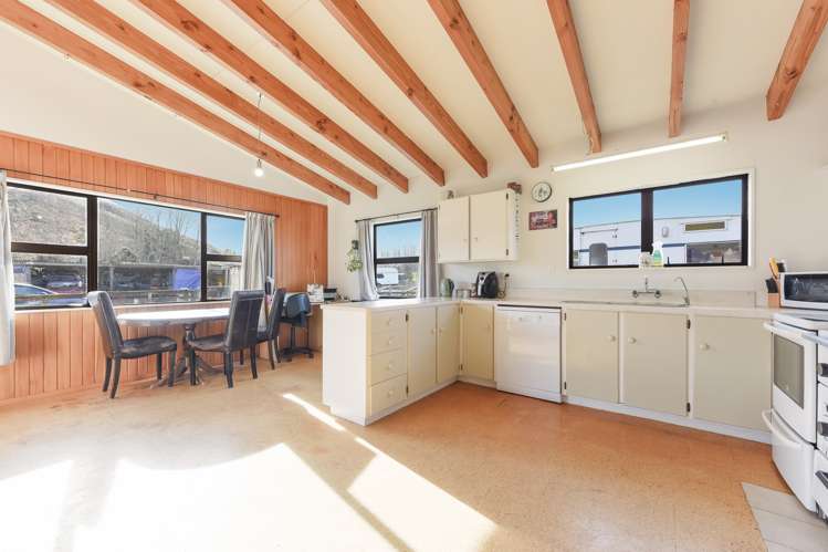 11 Thorn Road Dovedale_5