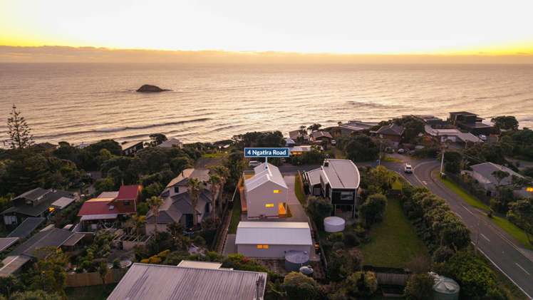 4 Ngatira Road Muriwai_29