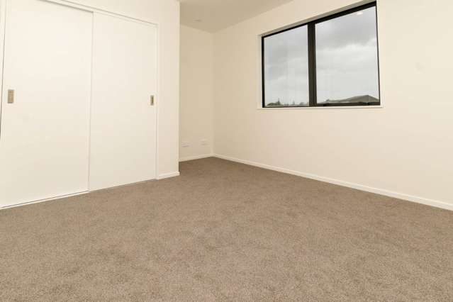 8/327 Glengarry Road Glen Eden_3