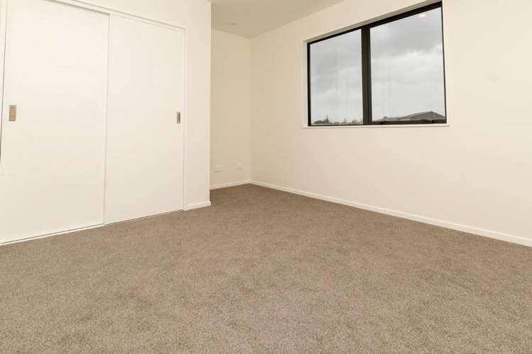 8/327 Glengarry Road Glen Eden_3