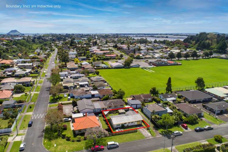 4 Pemberton Crescent Greerton_15