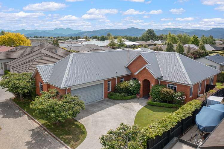 11 Roussel Place Springlands_21