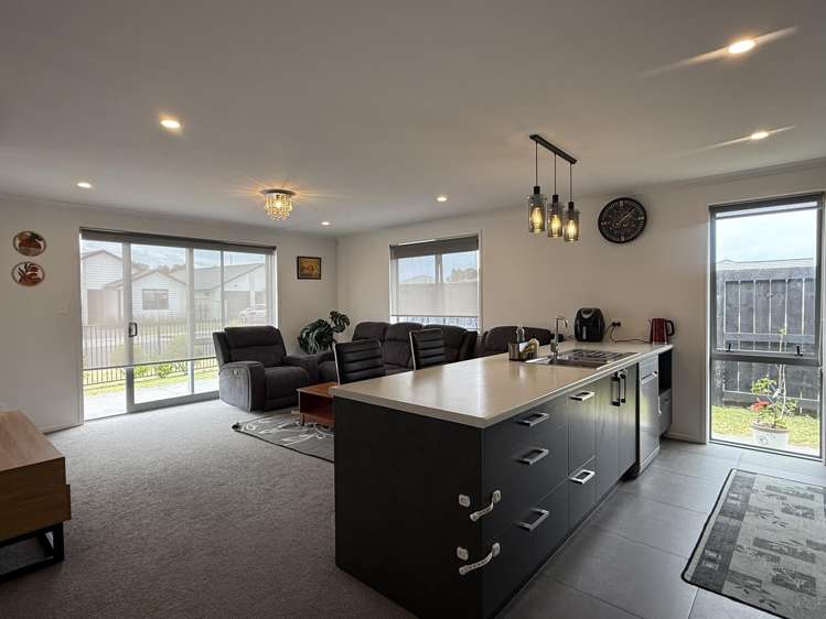 86 Hills View Drive Papamoa_3