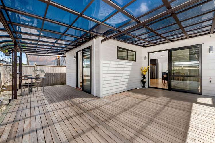 15 Raumaota Road Flat Bush_19
