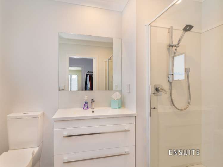 36 Kurth Crescent Silverstream_15