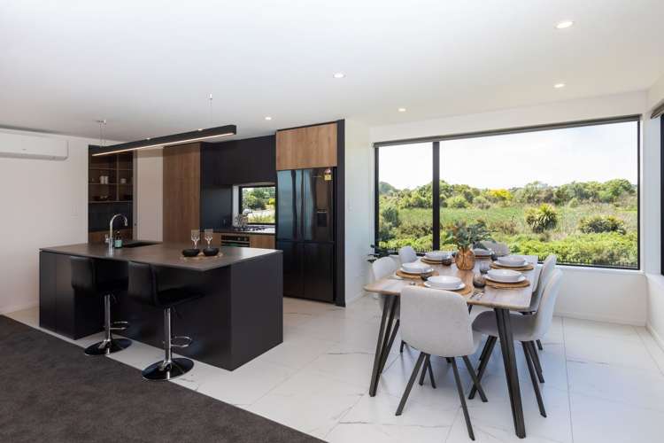 18 Kingsbridge Drive Burwood_6