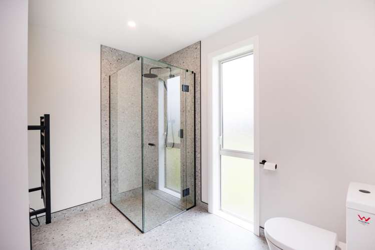 72 Freedom Drive Kelvin Grove_18