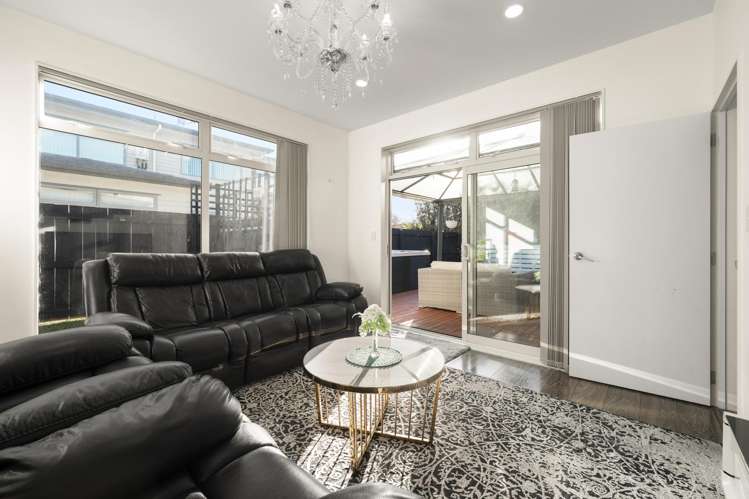 19 Pate Crescent Favona_8