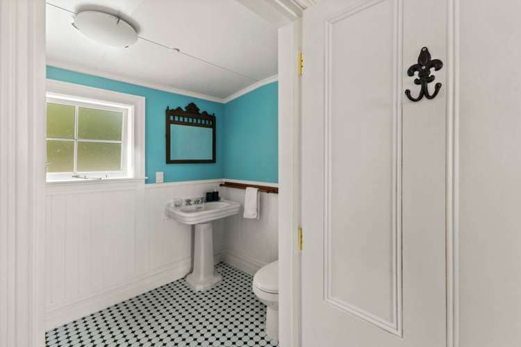 4 Russell Esplanade Rawene_12