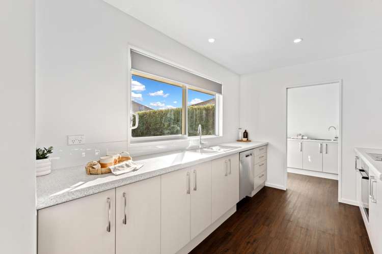 22 Fernham Way_5
