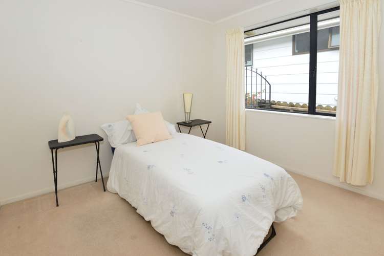 5b Brandon Road Manly_12