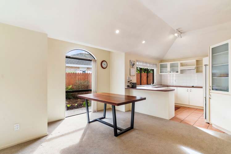 2 Anton Place Takanini_5