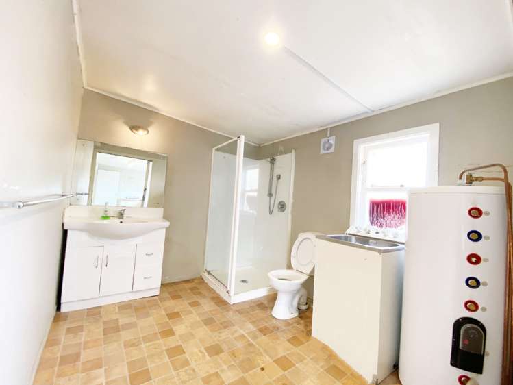 1685 Great North Road Avondale_9