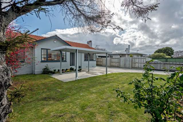 Pet Friendly  - 3 McGregor Street, Milson