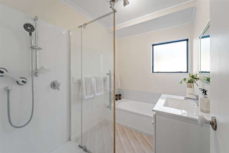 2/30 Selwyn Crescent Forrest Hill_10