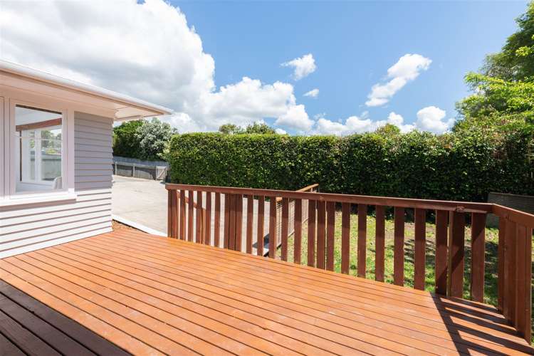 2/9 Nile Road Kelston_15