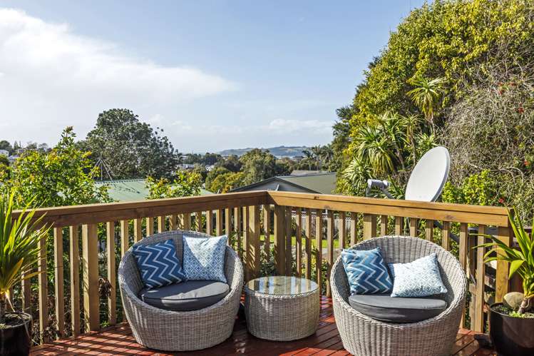 9 Dobell Road Stanmore Bay_15