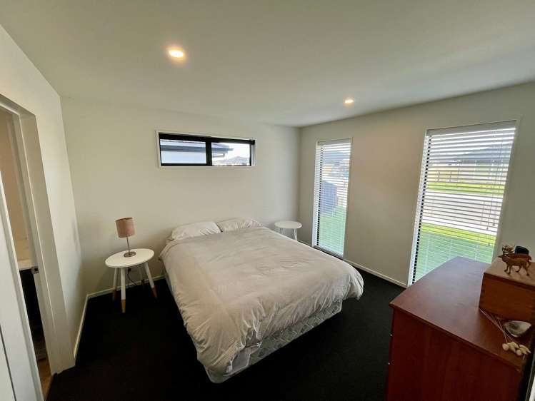 23 Crossley Avenue Woodend_9