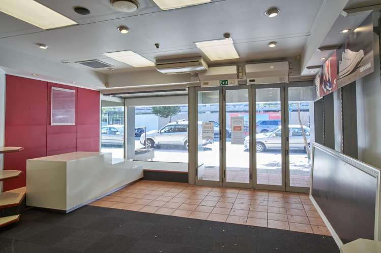 186-188 High Street Hutt Central_5