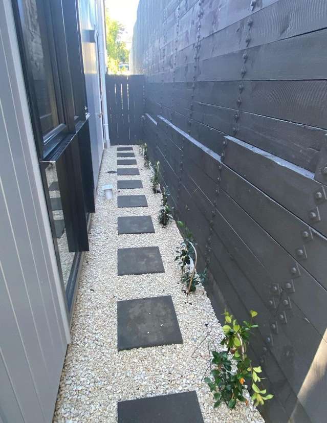 1/10 Cantina Avenue Bayview_1