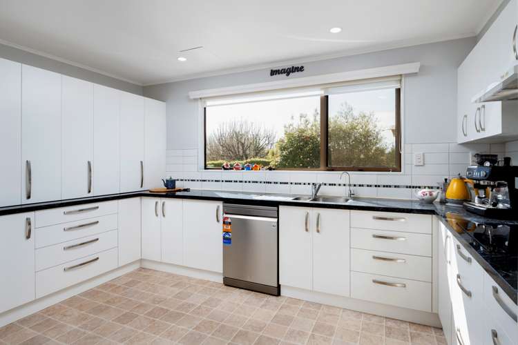 11 Carlyle Crescent Witherlea_7