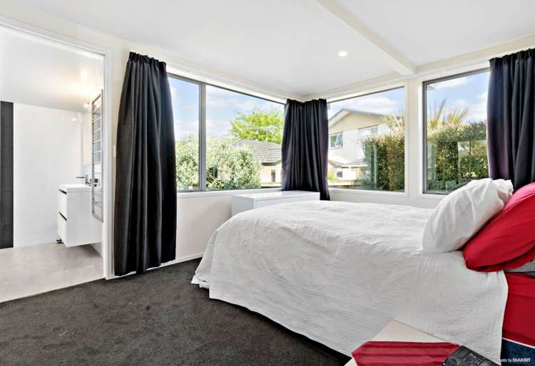 16 Binda Place Botany Downs_7