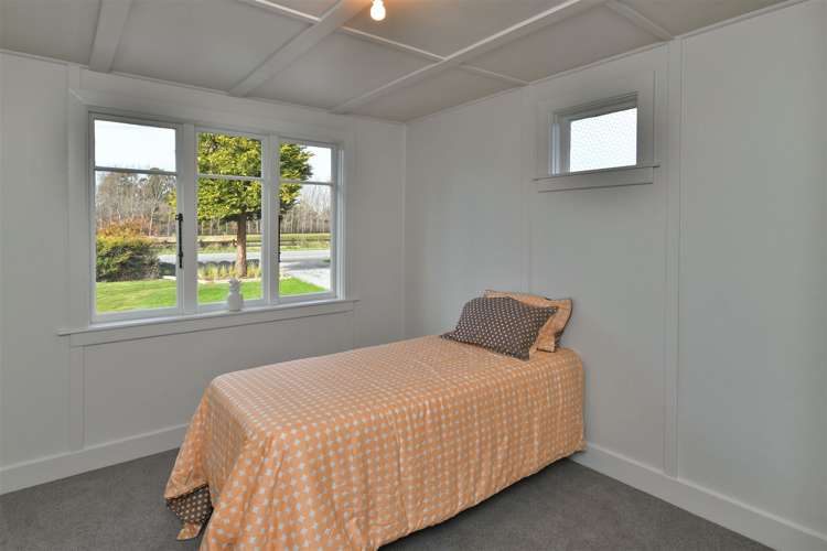 1275 Main North Road Waikuku_9