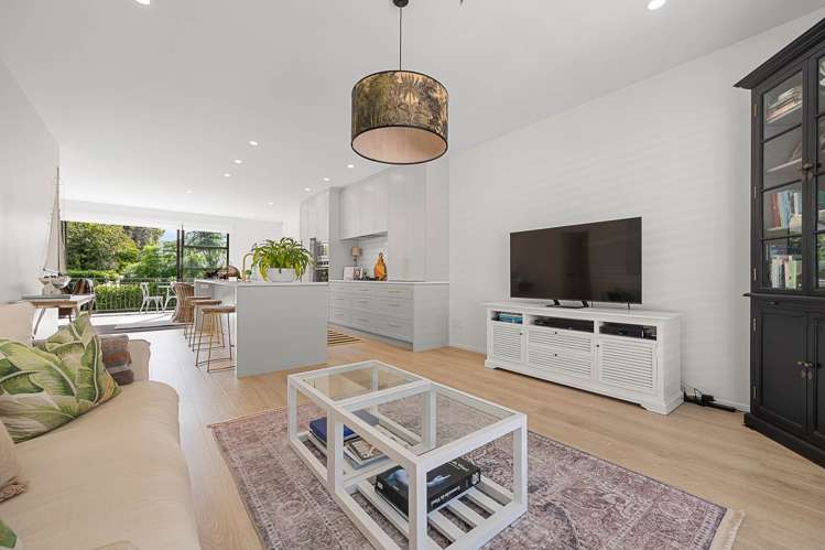 74B Ireland Road Mt Wellington_12