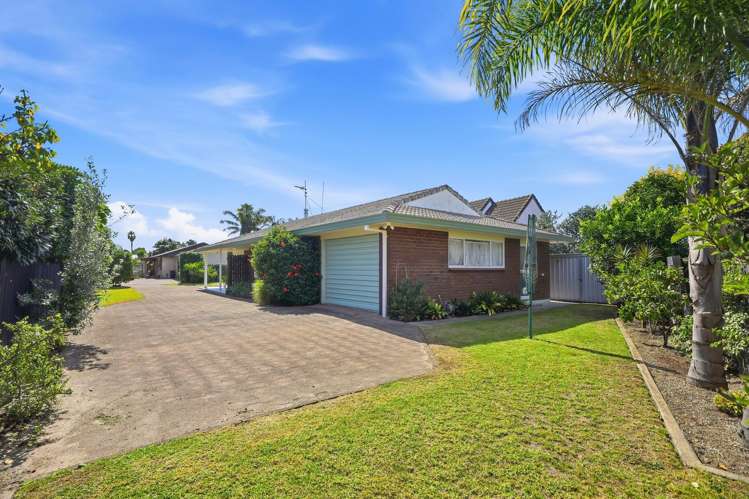 40 Sunrise Avenue Mt Maunganui_13