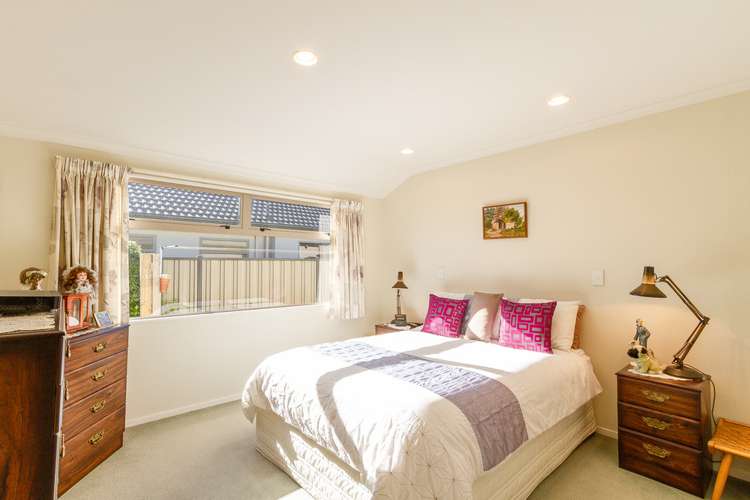 8 Ellerslie Place Taradale_11